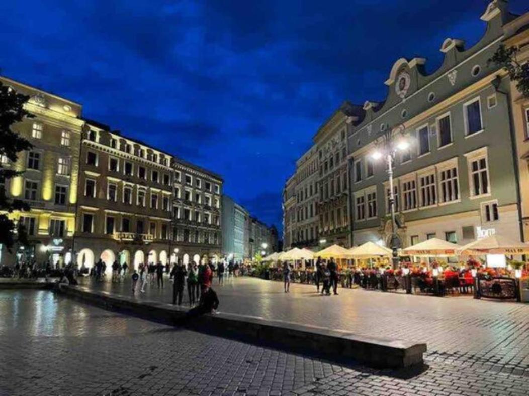 Plac Szczepanski - Theatre Neighborhood 크라쿠프 외부 사진